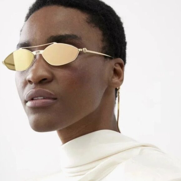 NEW FENDI SUNGLASSES, WOMEN GOLD FENDI SUNGLASSES WITH CHAIN - Picture 5 of 10